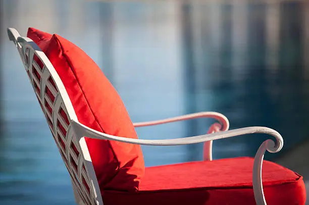 Aurora Lounge Chair